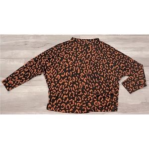 ❤️3/$15❤️NWOT Ann Taylor Leopard Top Size M